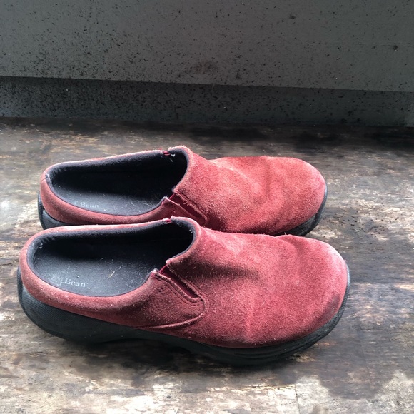 LL Bean Women's Red Suede Comfort Mocs Stain Resistant Slip on Shoes Size 9.5 - Picture 2 of 10
